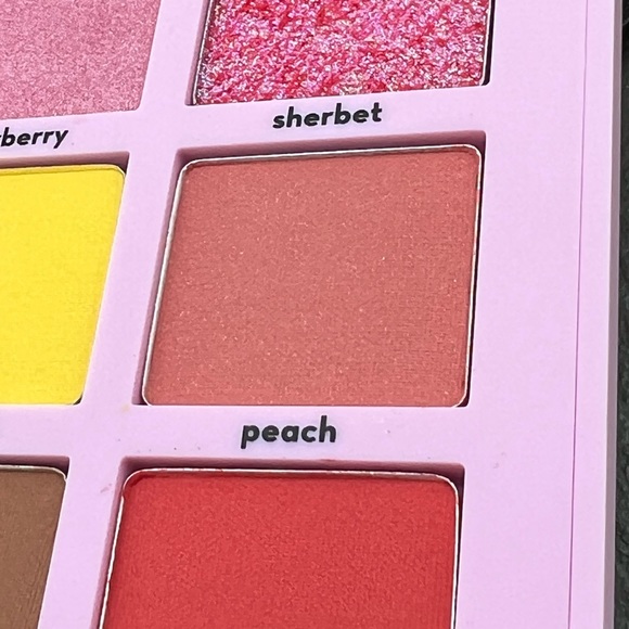 The Creme Shop Fruity Smoothie - Picture 3 of 12